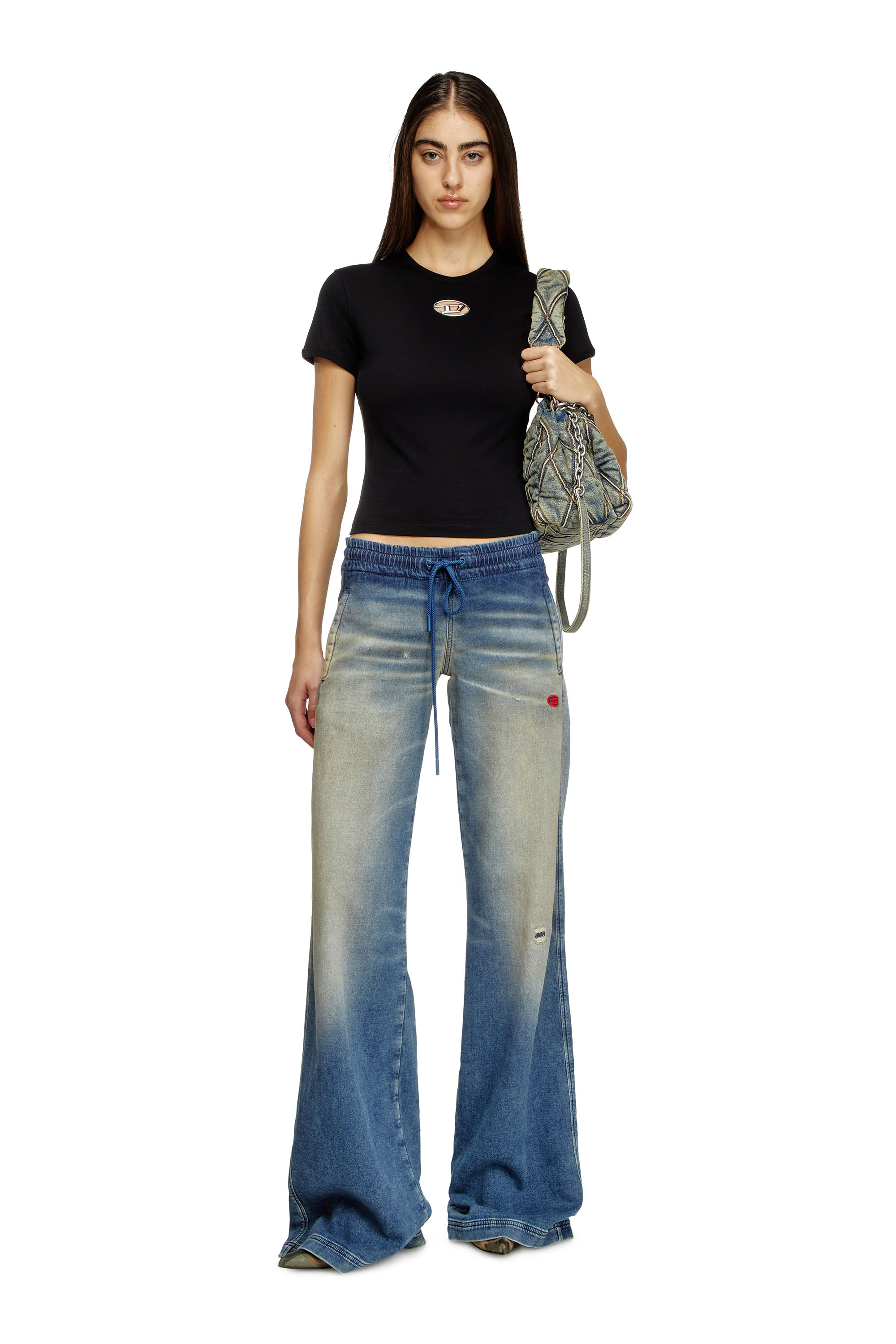 Diesel - T-UNCUTIE-LONG-OD-Q1, Female's Slim fit T-shirt with cut-out Oval D in ブラック - 2