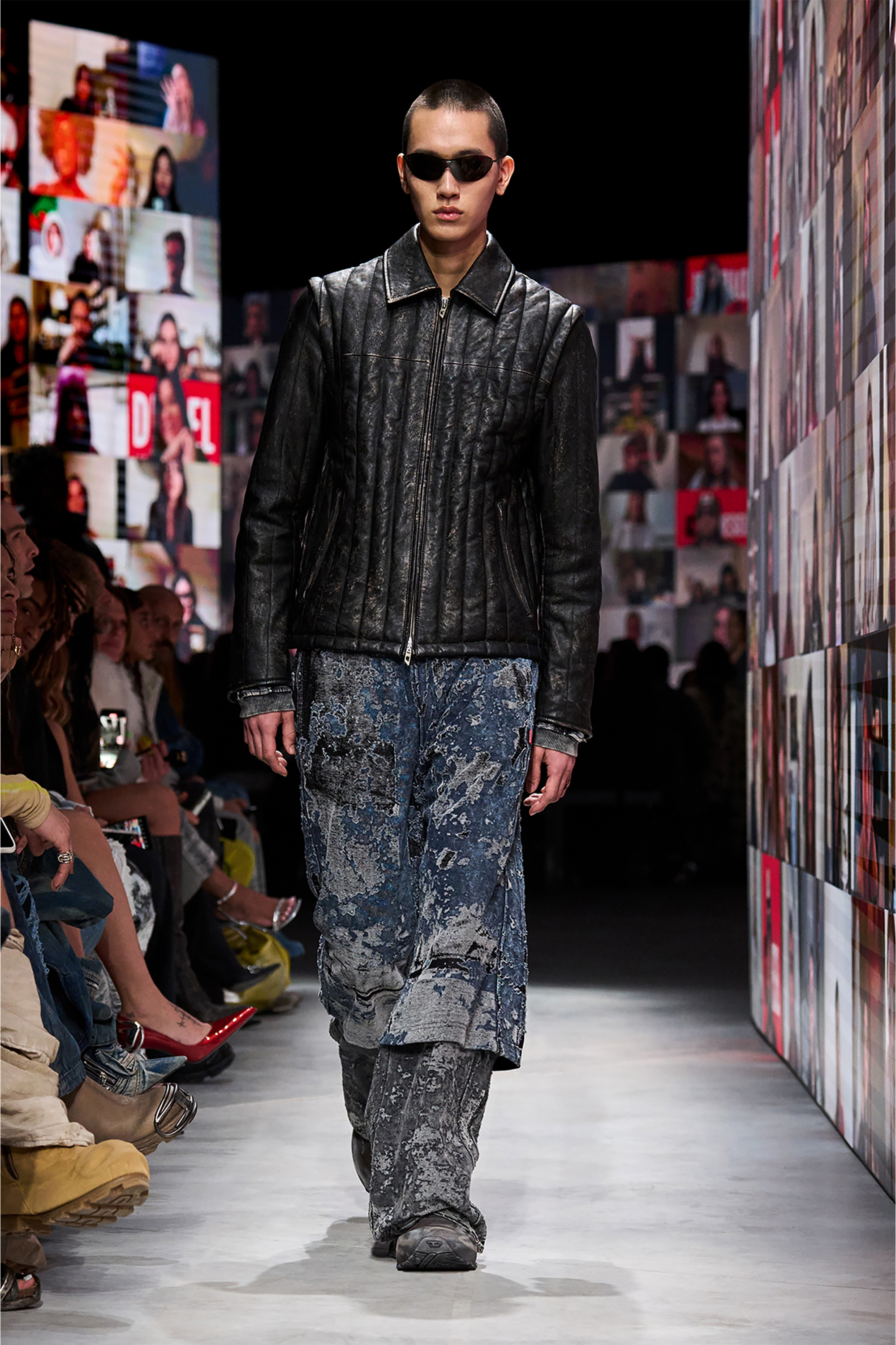 Diesel - P-MARTIS-SHOW, Male's Burnout track pants with camo effect in ブラック - 6