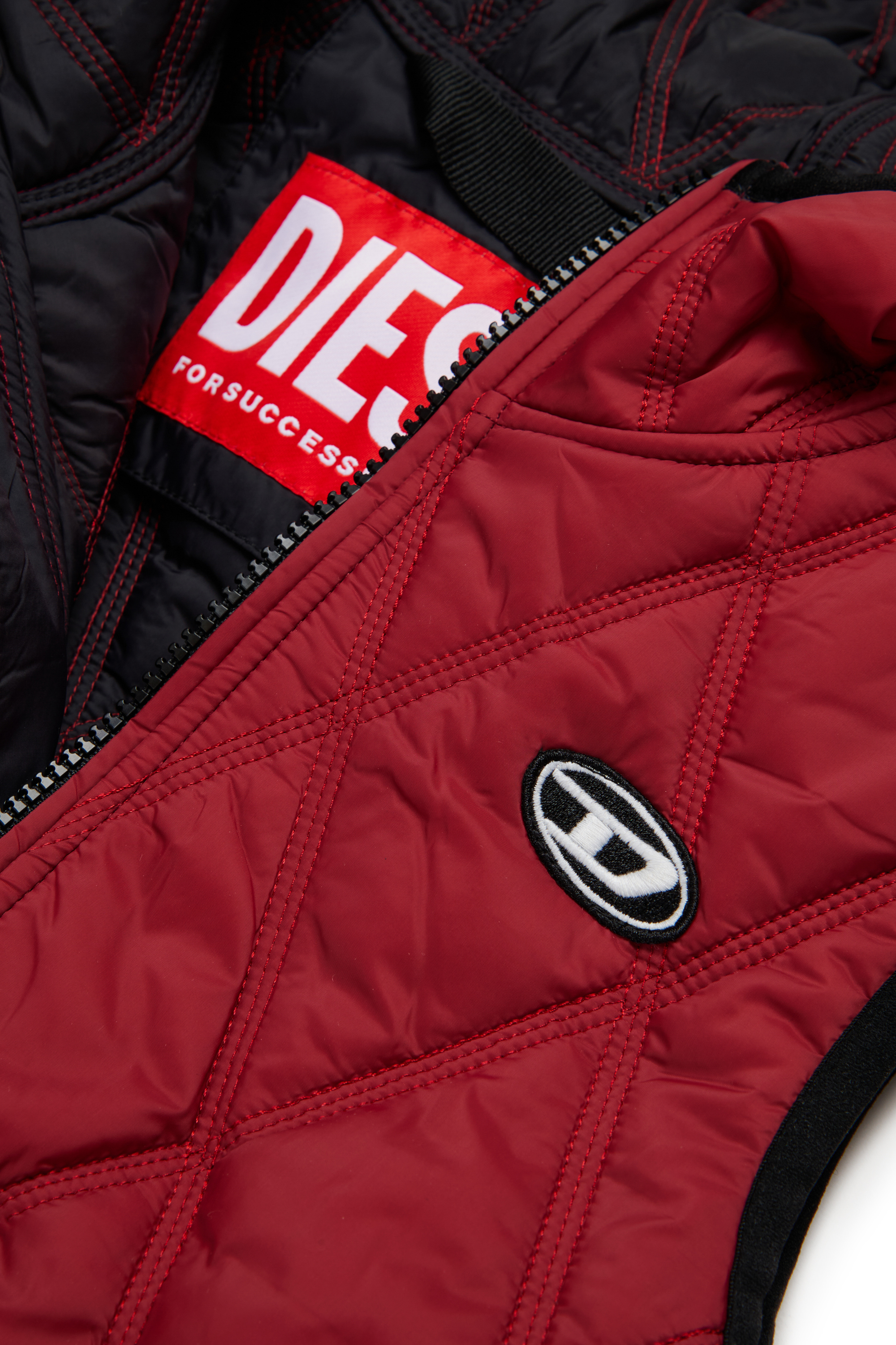 Diesel - JFOKKLOGO, Unisex's Hooded quilted nylon vest in レッド - 4