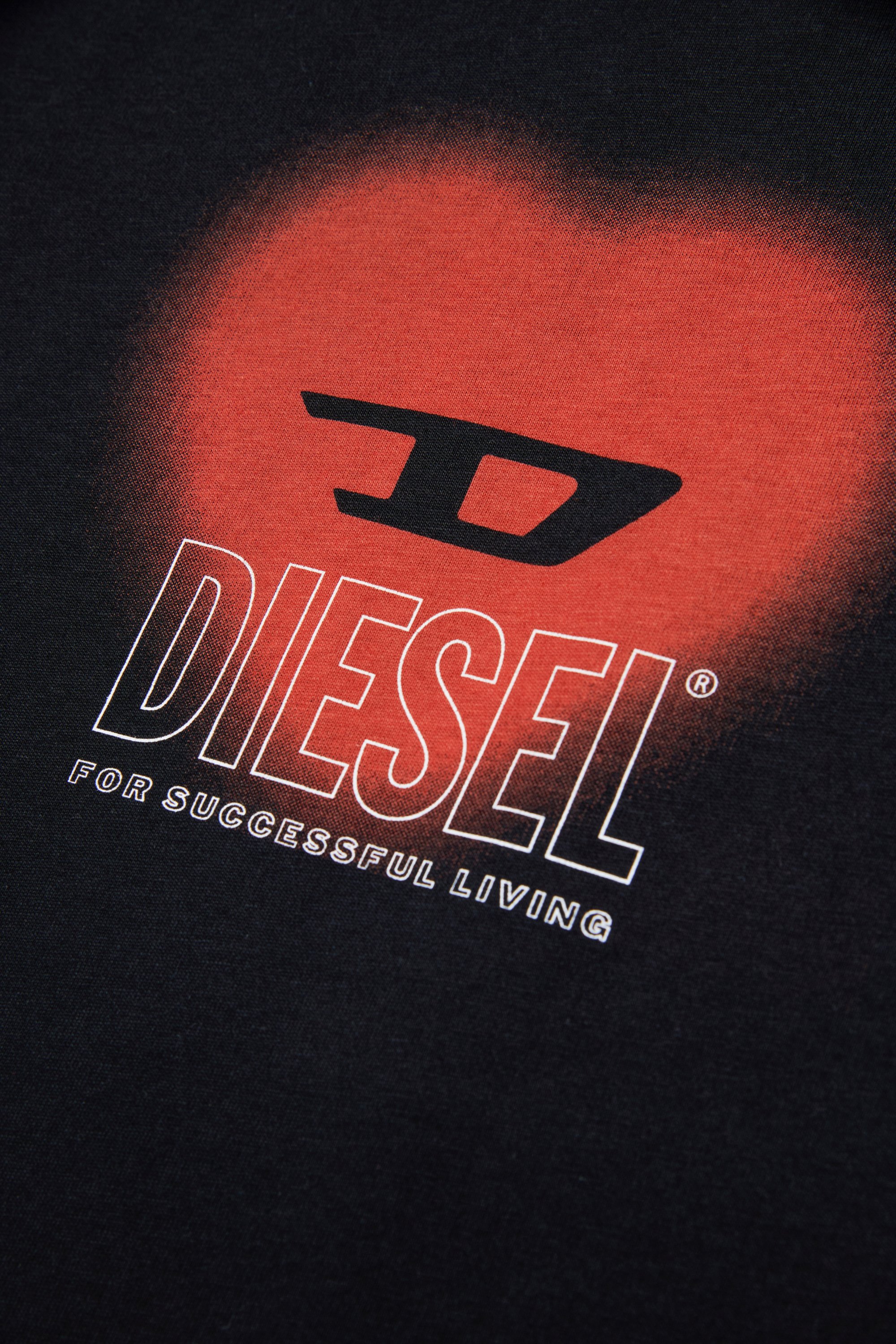 Diesel - TCUORE, Female's T-shirt with heart logo in ブラック - 4