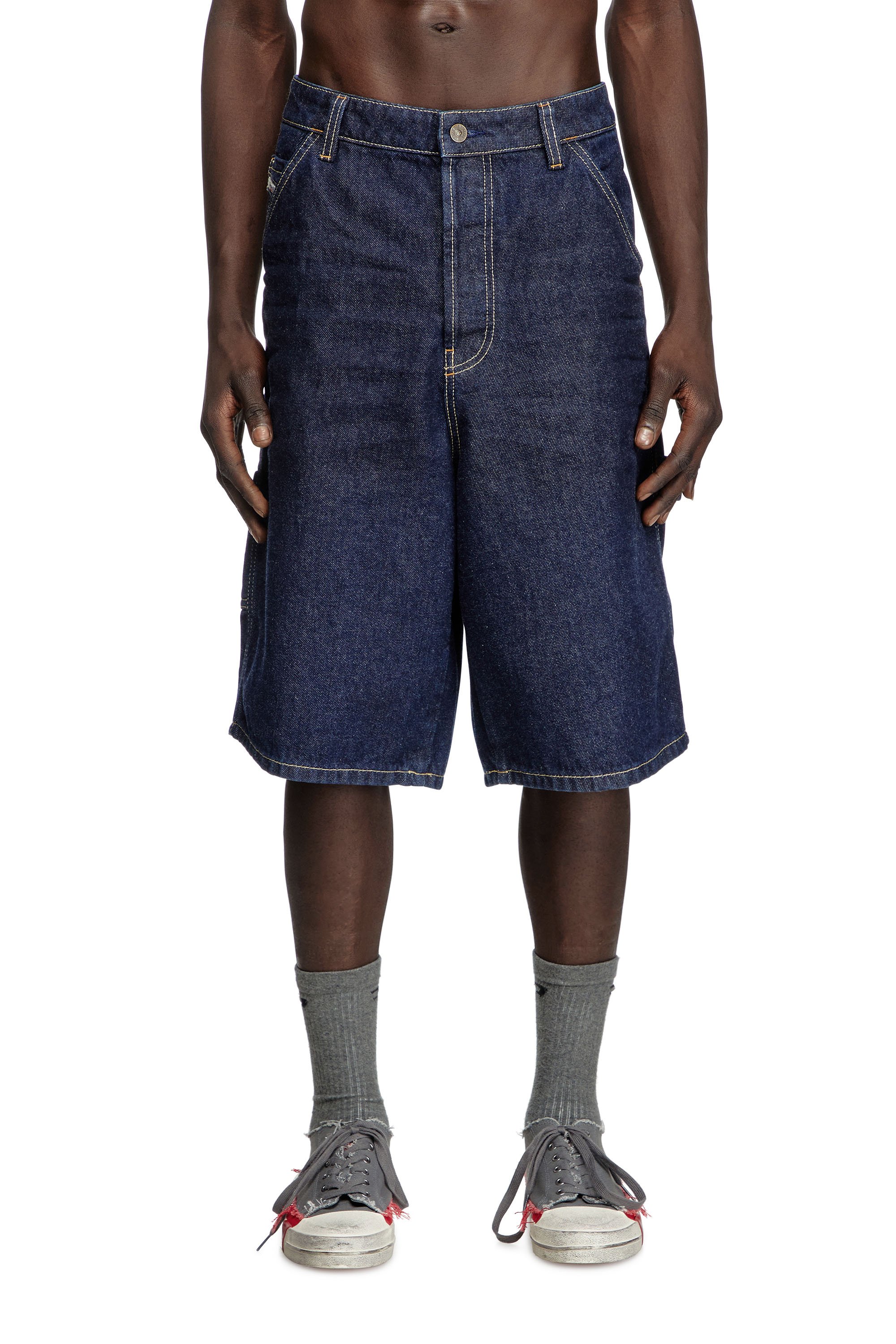 Diesel - D-LIVERY-SHORT, Male's Utility shorts in clean-wash denim in ダークブルー - 1