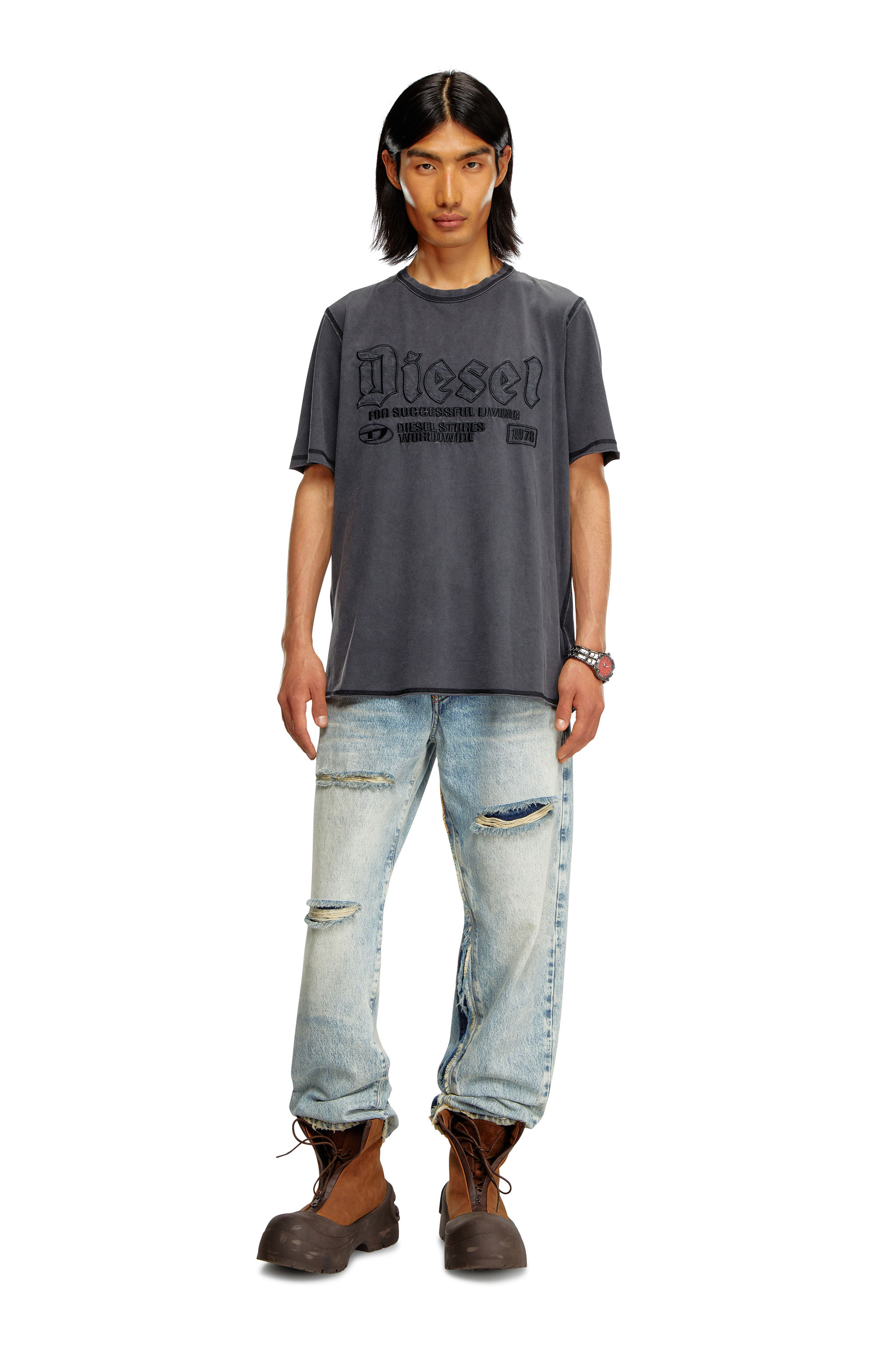 Diesel - T-RAWJUST, Male Faded T-shirt with tonal embroidery in ブラック - Image 2