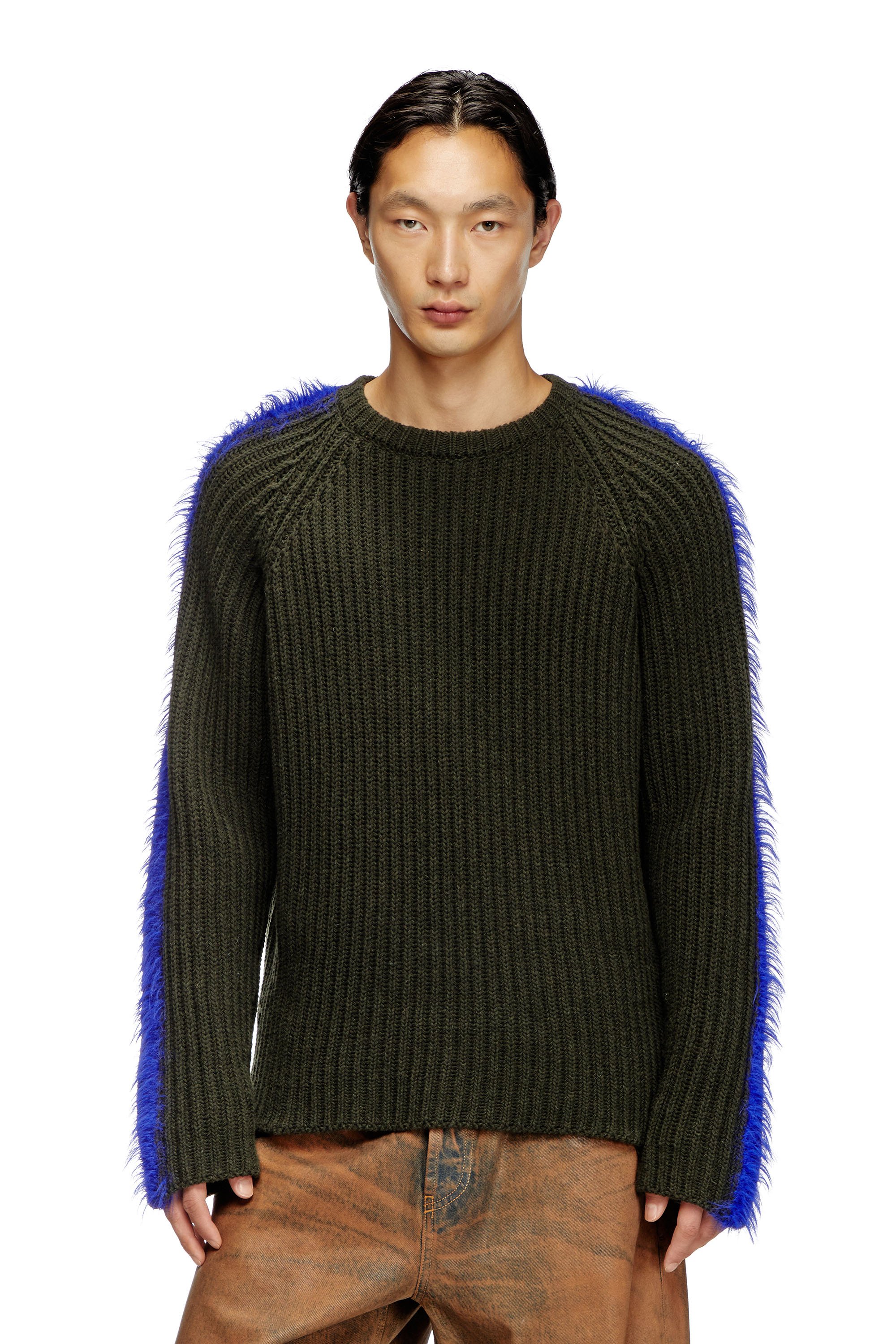 Diesel - K-TRICKY, Male's Wool-blend jumper with fuzzy bands in オリーブグリーン - 1