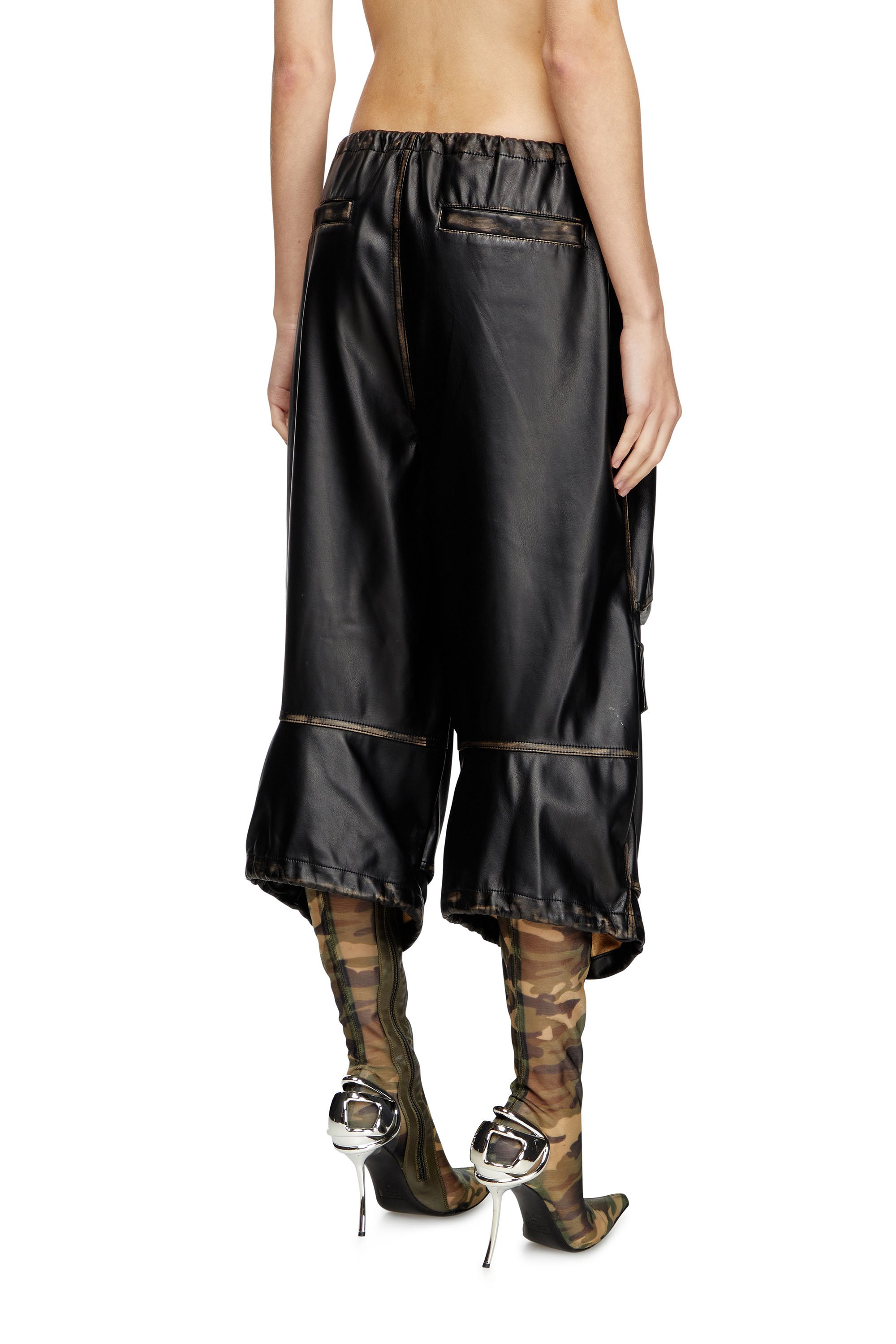 Diesel - P-DAYETZ-SHORT-FEM, Female's Pleather cargo Bermuda pants in ブラック - 3