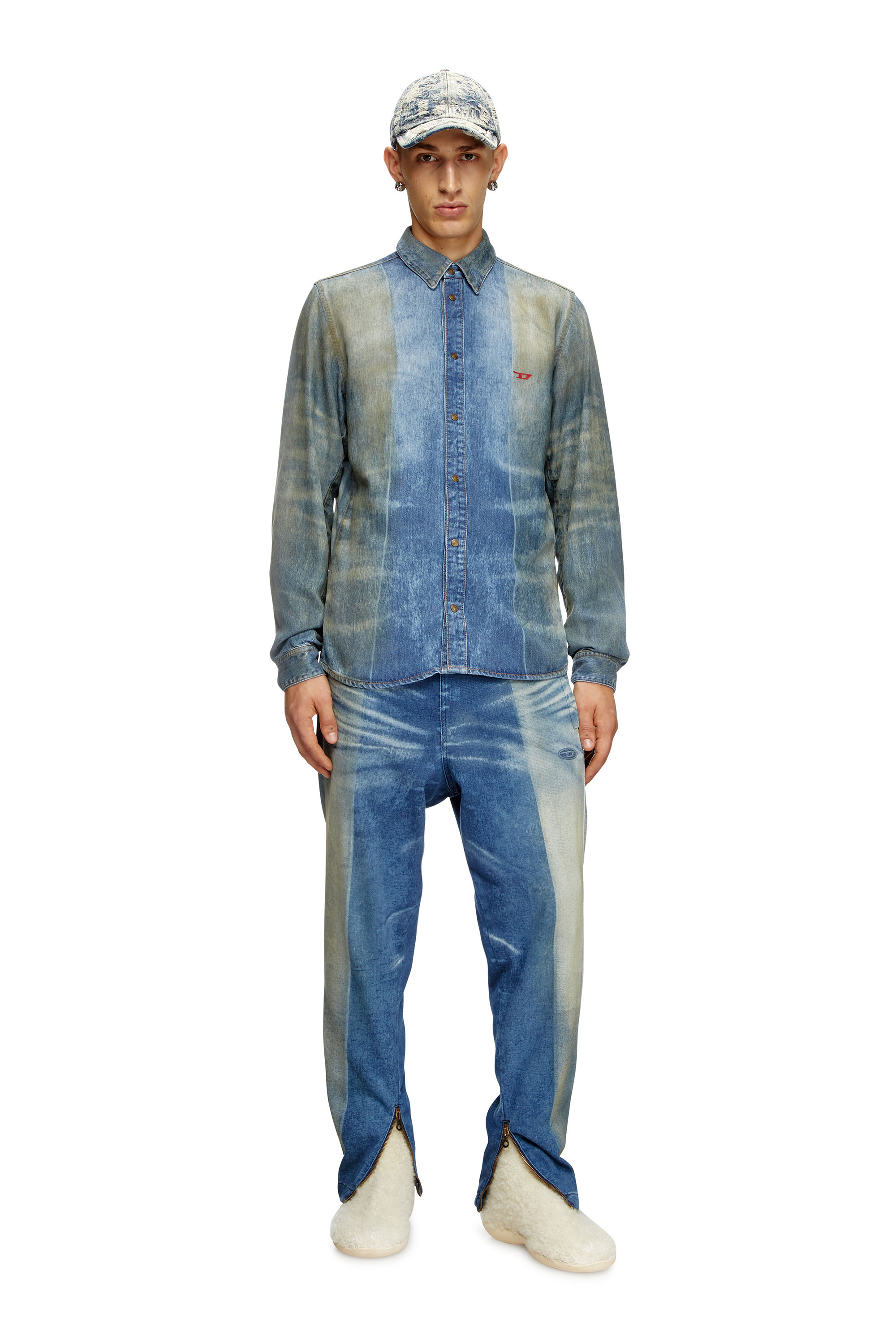 Diesel - D-FITTY-FSF, Male's Denim shirt with solarised folds in ミディアムブルー - 2