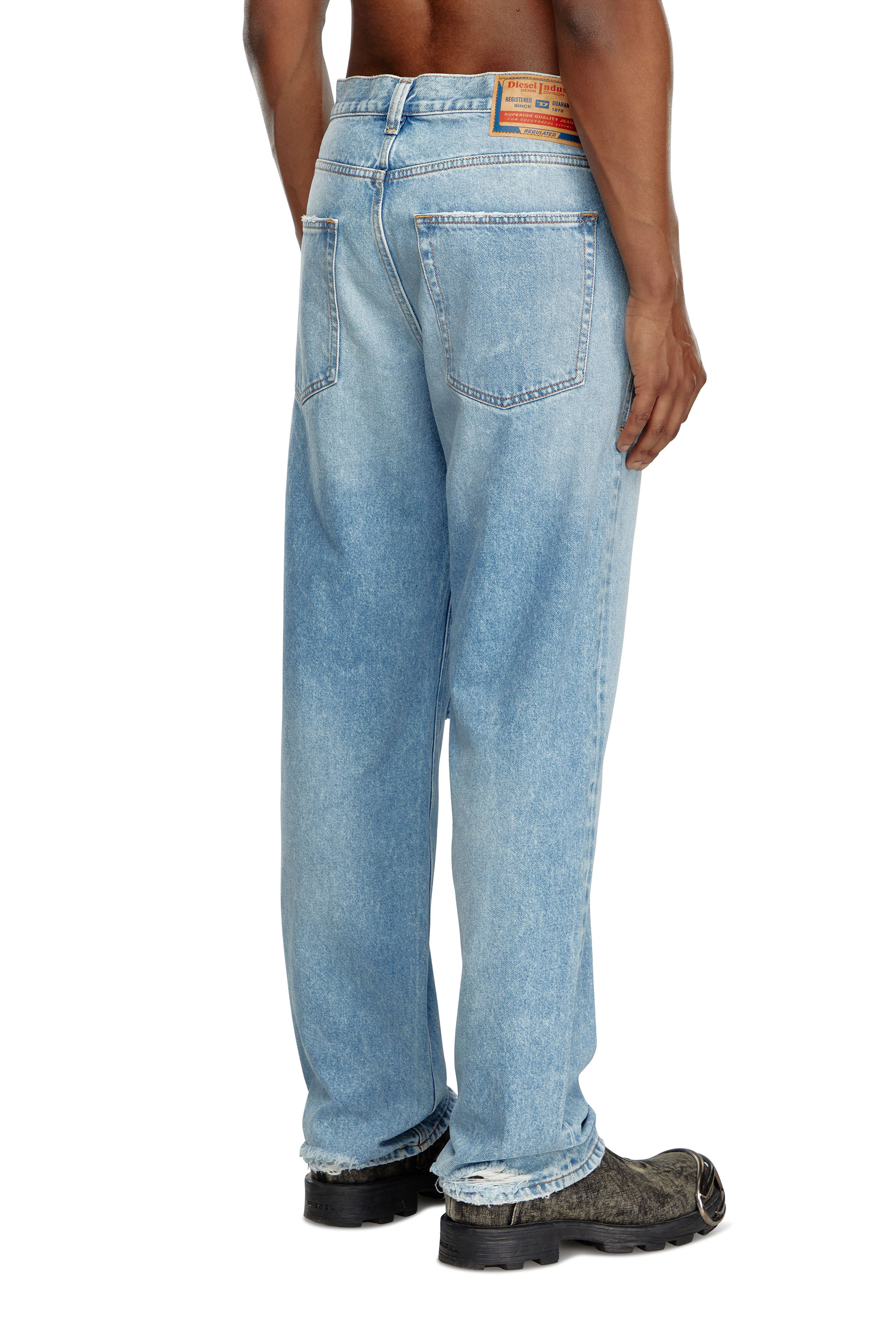 Diesel - Male Straight Jeans 2010 D-Macs 09J80, ライトブルー - Image 4