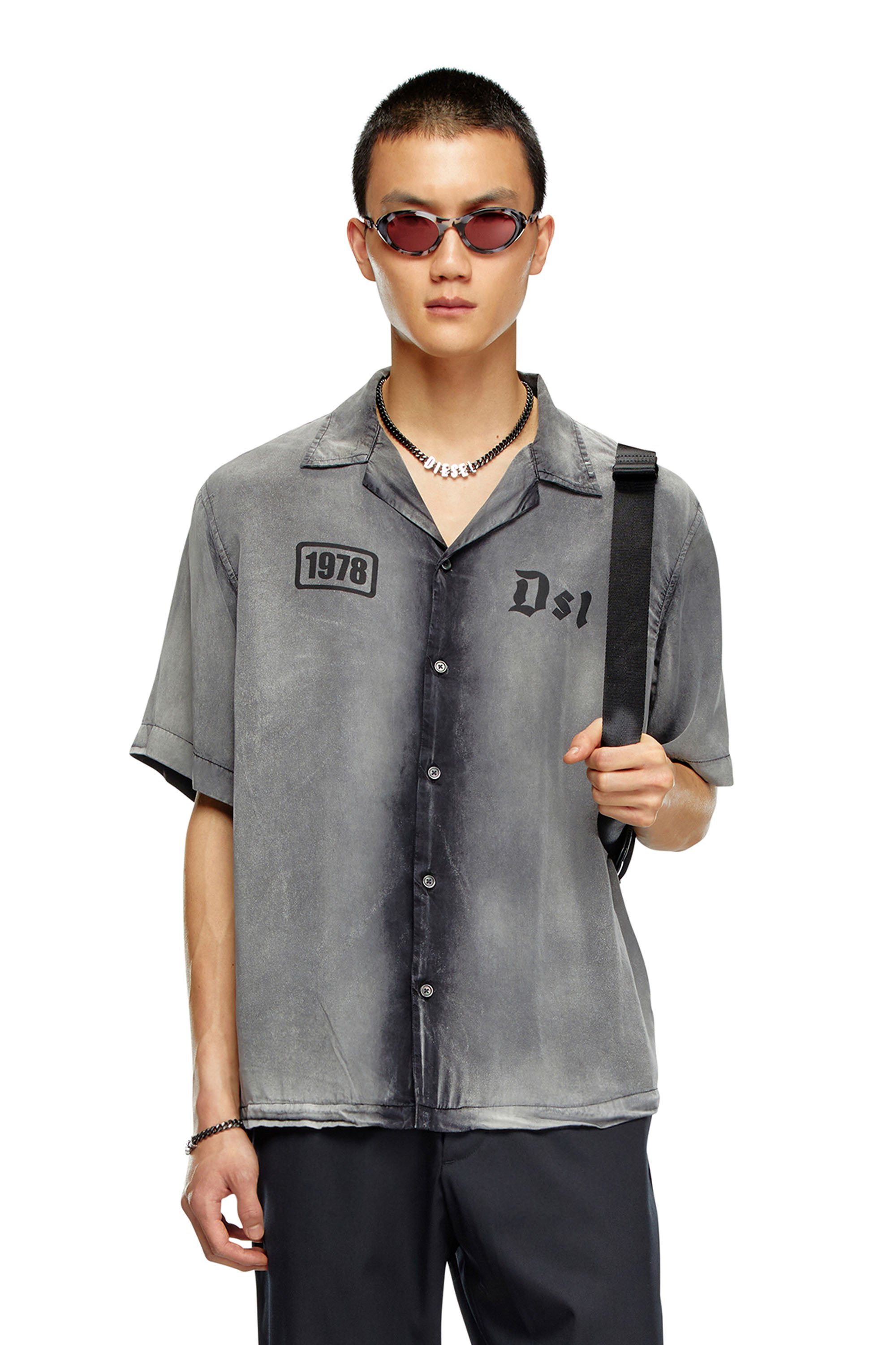 Diesel - S-GHENT, Male's Bowling shirt with faded effect in ダークグレー - 1