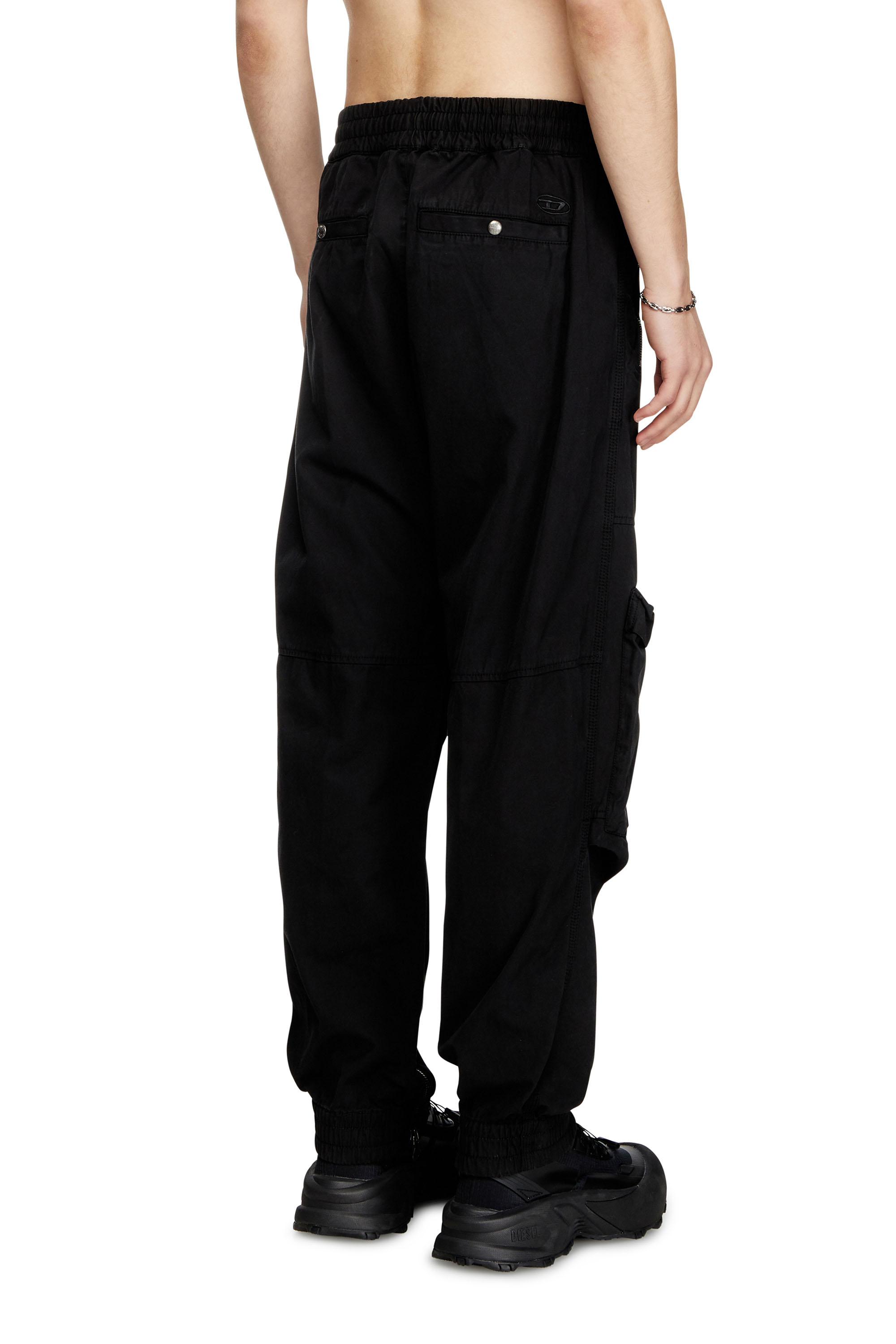 Diesel - P-BEECK, Male's Cargo pants in faded organic cotton in ブラック - 4